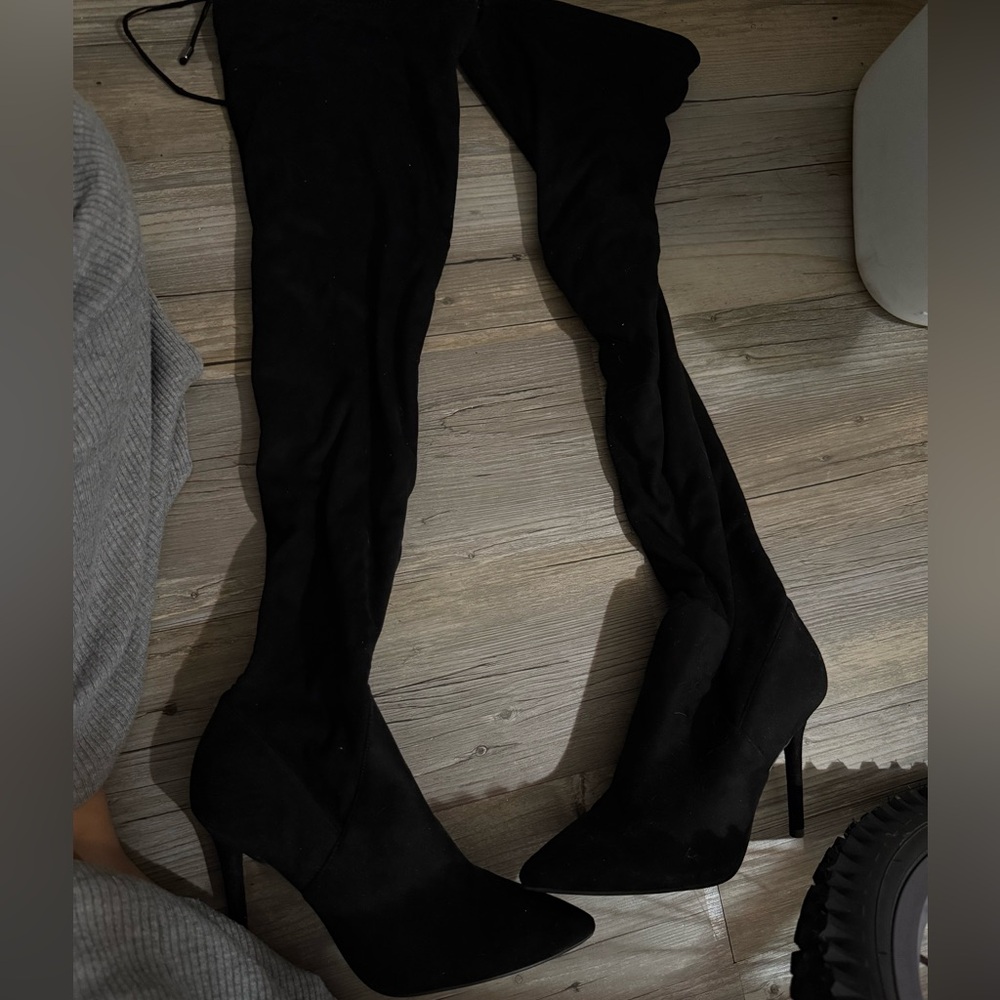 Black Heeled Boots
